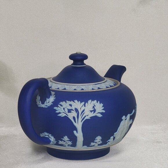 Antique Wedgwood Blue Jasperware Teapot – c.1891–1907 England  Classical Relif - Picture 4 of 11